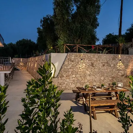 بيت للعطل Borgo Canneto *
