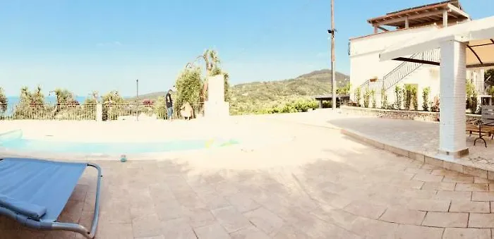 Borgo Canneto 펜션 로디가르가니코