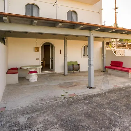 Tatil Evi Borgo Canneto Rodi Garganico