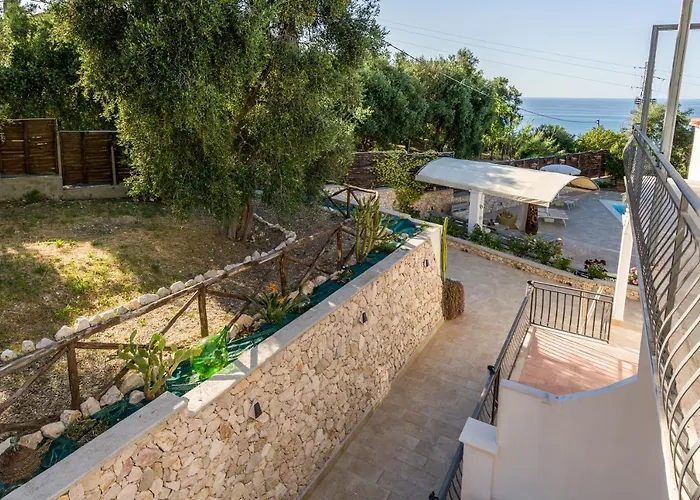 Borgo Canneto Vakantiehuis Rodi Garganico